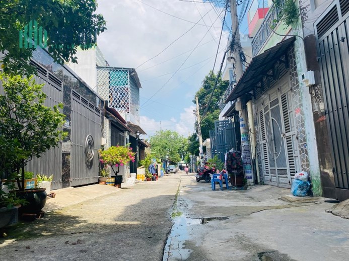 Bán nhà 2 mặt tiền, sát Hiệp Thành City, HXH, Quận 12, 60m2, Hơn 3 Tỷ