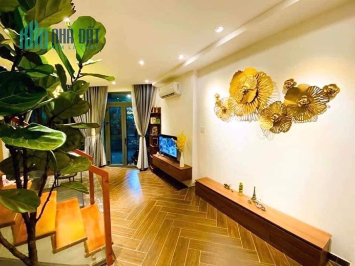 Bán Nhà 496 Dương Quảng Hàm,50m2, Hẻm Xe Tải, Hạ 900tr