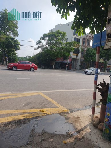 Chính chủ cần cho thuê mặt bằng kinh doanh địa chỉ: Mặt đường ĐL Hùng Vương, sn 3527, thành phố
