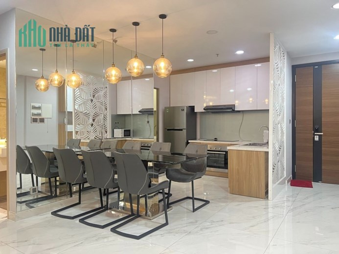 2pn midtown M5 có ô xe hầm, có hợp đồng thuê 28 triệu cần bán gấp