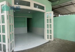 Cho thuê nhà mặt tiền 2PN P. An Bình giá chỉ 4.5tr