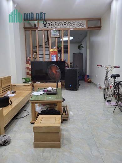 NHÀ DÂN XÂY 6 NGỦ MẶT NGÕ TO ÔTÔ ĐỖ CỬA 42M2 5 TẦNG 4.65 TỶ HOÀNG MAI