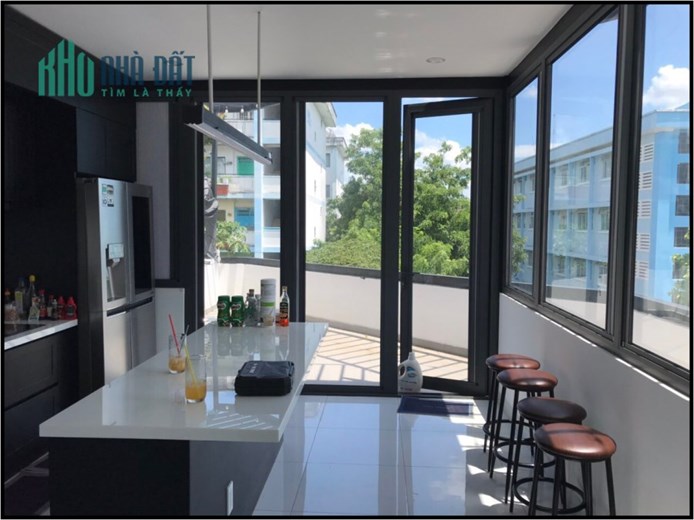 Nhà đẹp rẻ góc 2 mặt tiền 4 x 16m Bùi Minh Trực Q8 TP.HCM