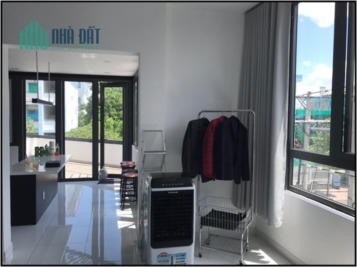 Nhà đẹp rẻ góc 2 mặt tiền 4 x 16m Bùi Minh Trực Q8 TP.HCM
