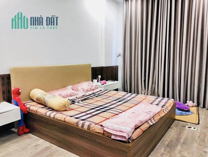 Siêu Hiếm, Bán nhà Mễ Trì Thượng 45m2, Lô góc Ô tô cạnh nhà chỉ với 5 tỷ