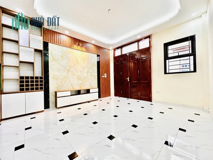 Bán nhà Yên Duyên, Hoàng Mai, ngõ thông 2 đầu, ba gác đỗ cửa, an sinh tốt, nhỉnh 3 tỷ