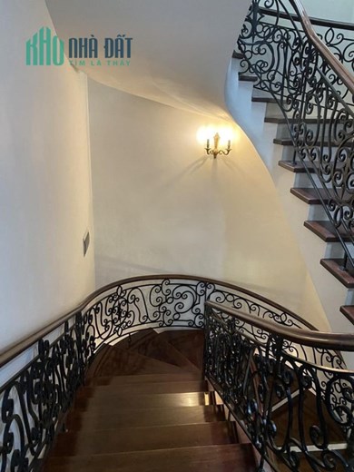 Biệt thự 2 Mặt Tiền đẹp nhất Khu Bên Sông Hiệp Bình Chánh: 14mx18m, dtsd 600 m²