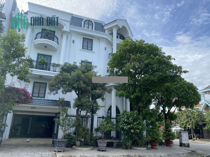 Biệt thự 2 Mặt Tiền đẹp nhất Khu Bên Sông Hiệp Bình Chánh: 14mx18m, dtsd 600 m²