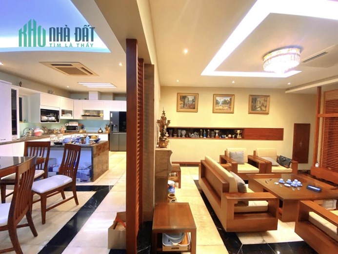 Siêu Phẩm Cao cấp quận Tây Hồ,  Biệt Thự Vườn Đào, 200m x 5T, Giá 86 tỷ.