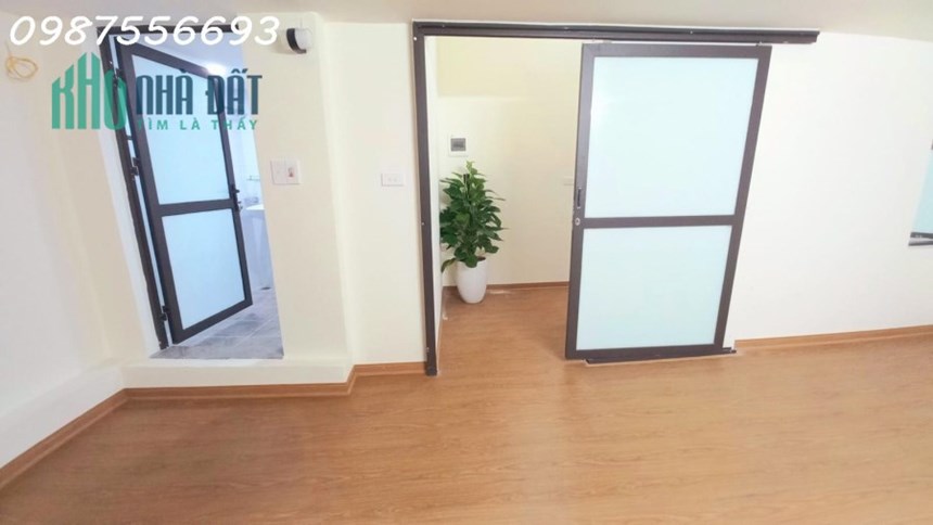 BÁN NHÀ TÔN ĐỨC THẮNG, 30m2x 4T, MT4.6m, Ô TÔ ĐỖ CỔNG, LÔ GÓC, KINH DOANH, CHỈ NHỈNH 2 TỶ