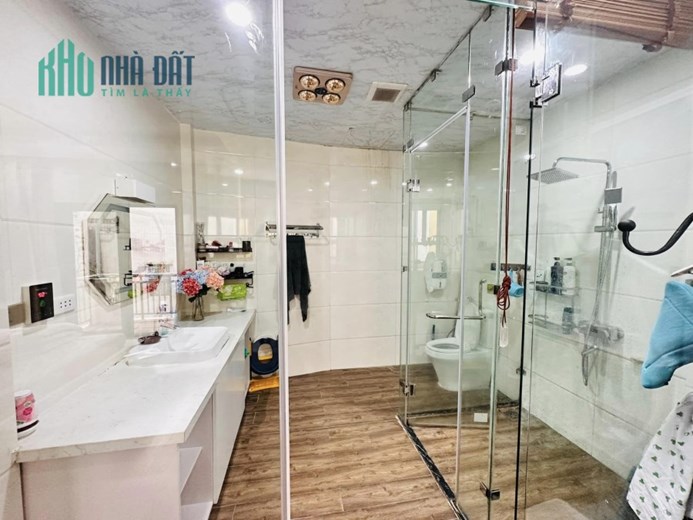 BÁN NHÀ PHỐ TRẦN KHÁT CHÂN 65M - MẶT TIỀN 5M THANG MÁY NGÕ NÔNG NHÀ ĐẸP NHỈNH 8 TỶ