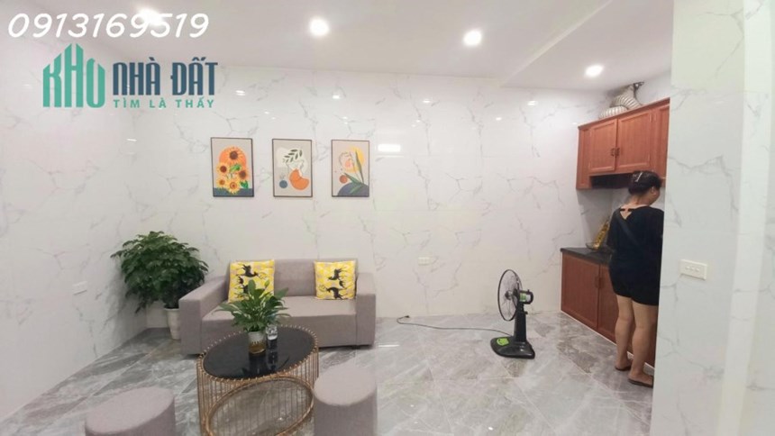 BÁN NHÀ TÔN ĐỨC THẮNG, 30m2x 4T, MT4.6m, Ô TÔ ĐỖ CỔNG, LÔ GÓC, KINH DOANH, CHỈ NHỈNH 2 TỶ