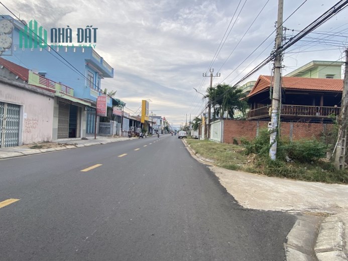 Nhà Vườn 16x22 352m2, Cách Biển 1,5km, Sân bay Tuy Hòa 3km