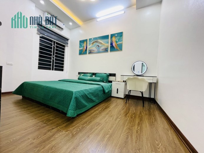NGÕ 190 NGUYỄN TRÃI - NHÀ ĐẸP 4 TẦNG - MT 5.3M2 - VUÔNG ĐẸP - NHỈNH 3 TỶ