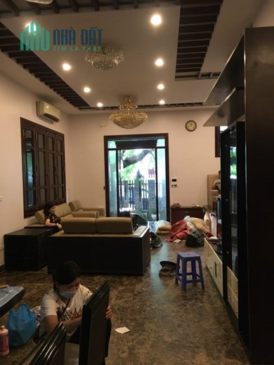 VIP !! Biệt thự Nguyễn Chánh 155mx4T oto hầm MT 9m vỉa hè VP trụ sở Cầu Giấy ở ngay