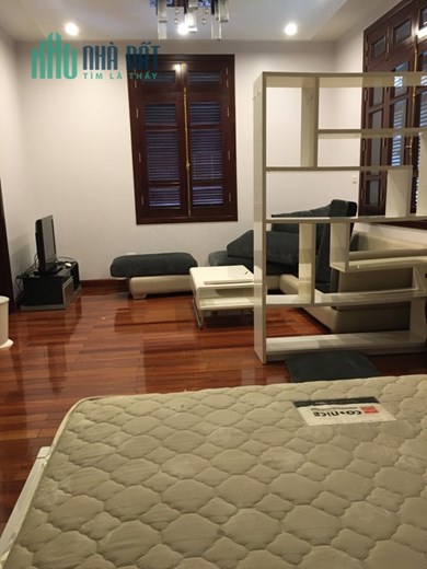 VIP !! Biệt thự Nguyễn Chánh 155mx4T oto hầm MT 9m vỉa hè VP trụ sở Cầu Giấy ở ngay