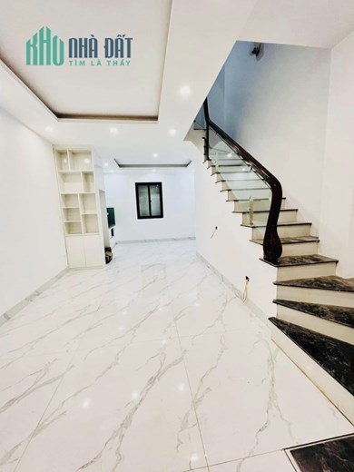 Bán Nhà Tặng Nội Thất ngõ Thuy Khuê – 47m2 – 6Tầng – 5.9Tỷ
