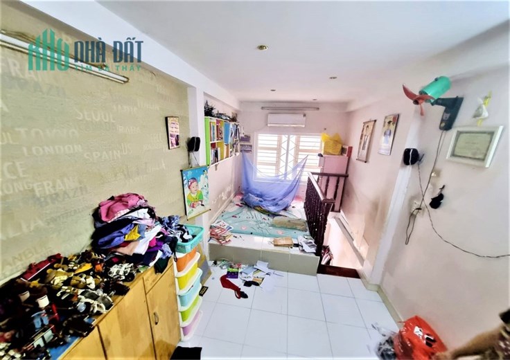 Bán nhà Thạch Lam, Phú Thạnh, Tân Phú, 3 tầng 2PN, 18m2, chỉ 1.9 tỷ TL