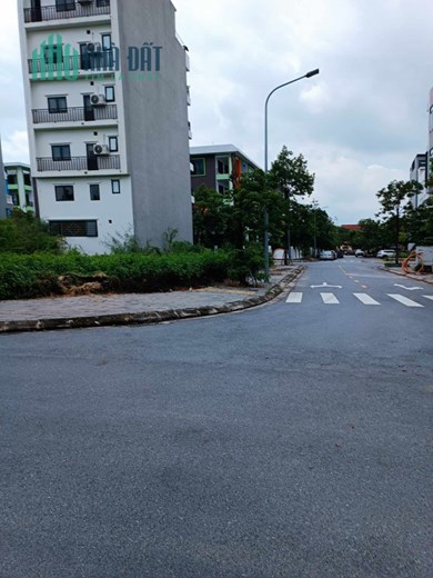 Phân Lô Vỉa Hè-Đường 8m-Nguyên Khê-Đông Anh-DT 75m²-MT 5m-Nhỉnh 3 tỷ
