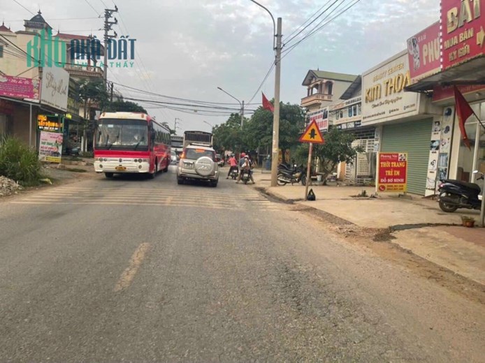 chủ nhà cần bán lô đất xã đông yên huyện quốc oai hà nội  bán kính vai trăm mét đầy đủ tiện ích