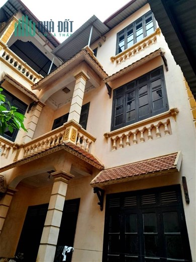 BÁN NHÀ MẶT PHỐ NHẬT TẢO 290M2, MT9M, TẶNG 3 TẦNG BIỆT THỰ SÂN VƯỜN CHỈ HƠN 90TR/M2