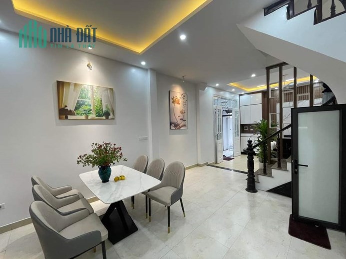Bán Nhà Mỹ Đình, Nhà Dân Xây, Ngõ Nông, 15m Ra Ô Tô . Tặng Nội Thất. DT 46m x4T. Giá 4.2 Tỷ.