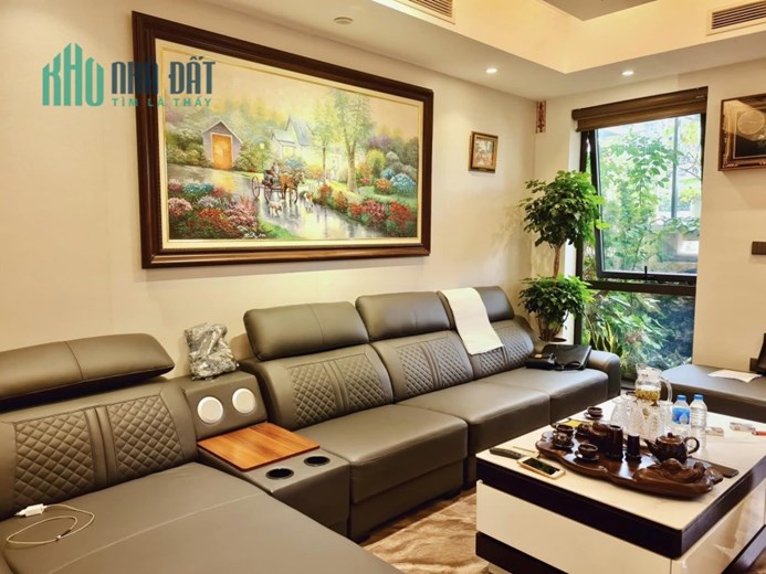 CHẤT !! Cho thuê nhà Tôn Thất Tùng , Đống Đa 110mx4T CAFE VP Kho phòng khám Ở NGAY hơn 20 tr