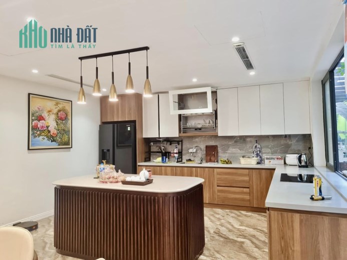 CHẤT !! Cho thuê nhà Tôn Thất Tùng , Đống Đa 110mx4T CAFE VP Kho phòng khám Ở NGAY hơn 20 tr