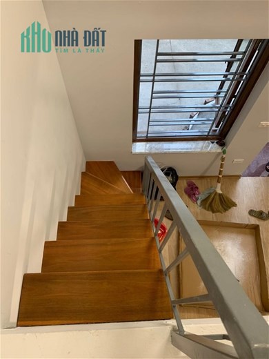 BÁN NHÀ PHỐ LÊ VĂN HIẾN BẮC TỪ LIÊM 30M2. MT 5M PHÂN LÔ Ô TÔ ĐỖ CỬA AN SINH ĐỈNH NHÔ 2.9 TỶ