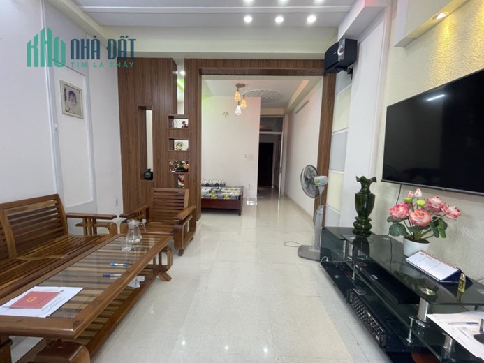 Bán nhà riêng gò vấp 72m2,4 Tầng, 6.x Tỷ, Lê Đức Thọ, Oto Ngủ Ngày Đêm.