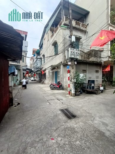 Bán Đất Sài Đồng , Quận Long Biên , Giá 5.8 tỷ - 52.9M – MT 6.8M – Phân Lô – Ô Tô .
