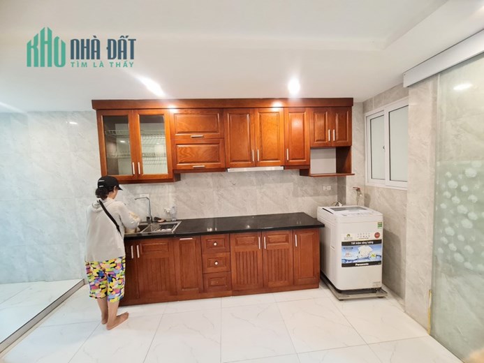 AN DƯƠNG - GARA 7 CHỖ, THANG MÁY, KINH DOANH. Giá đầu tư 11.9 Tỷ