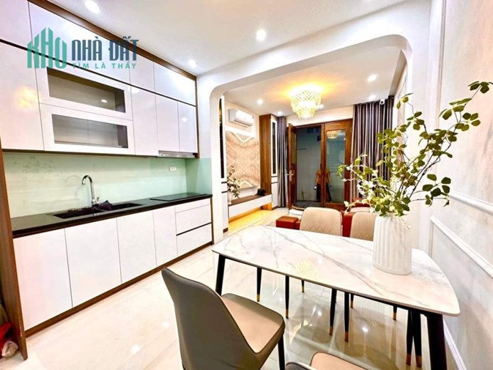 Bán nhà Kim Hoa,3 bước ra mặt phố,ngõ ba gác tránh xe máy,gần công viên ,hồ Ba Mẫu,các trường ĐH