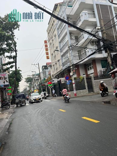 Mặt tiền kinh doanh Bàu Bàng ,Tân Bình 135 m2 ,
3 lầu, 11 phòng chỉ 17 tỷ