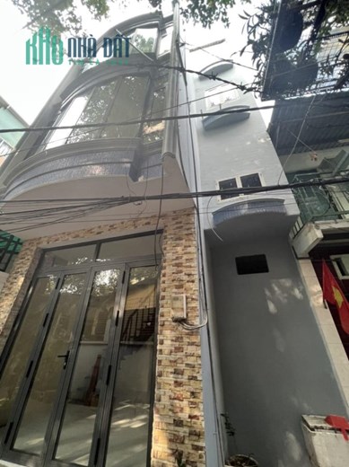 BÁN NHÀ GẦN ĐƯỜNG 3/2, HẺM 4M, 4 TẦNG, 4.5X8M, QUẬN 10, CHỈ 5TỶ