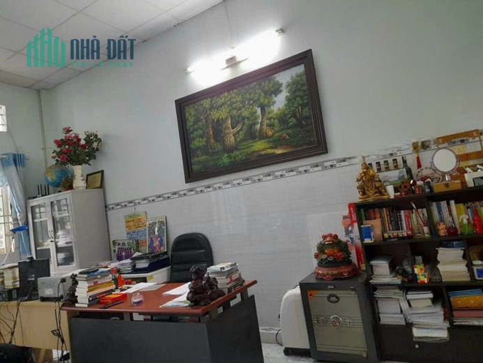 Bán Nhà Lạc Long Quân, Víp Tân Bình, 110m2, Ngang Khủng Hơn 5m, Chỉ 7.1 Tỷ TL.