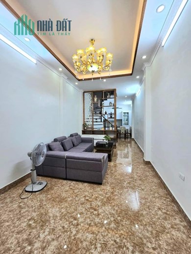 Nhà Trương Định 38m2- 5T. ô tô, ở luôn . giá rẻ chỉ 3 tỷ 49. LH 0987136162