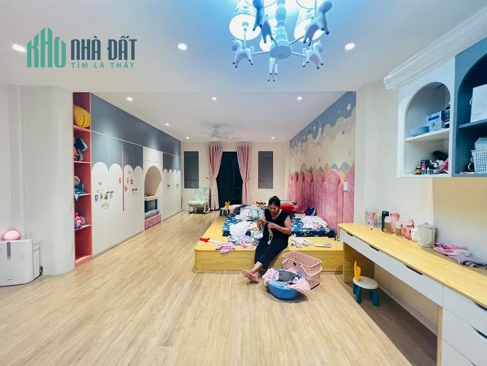 Bán Nhà Tây Mỗ, Đường 12M, Vỉa Hè, Sát Vin Smart, Văn Phòng, Dt 90m x4T. Giá 9.5Tỷ.