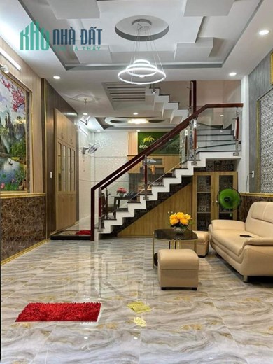 Bán nhà Nguyễn Duy Cung Phường 12 Quận GV, 4 tầng, Đ. 2.5m, giá giảm còn 5.4 tỷ