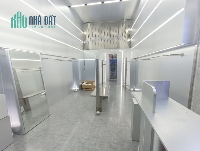 HẺM XE HƠI VÀO NHÀ - VỊ TRÍ TRUNG TÂM VIP QUẬN 3.4 TẦNG, 50m2. CHỈ 10.x tỷ