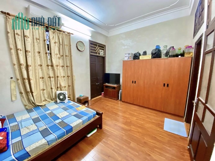 Siêu Hiếm 0855.99.44.88 Bán nhà 89 Lạc Long Quân 60m2, 5 tầng nhà dân xây đẹp thoáng chỉ với 8 tỷ