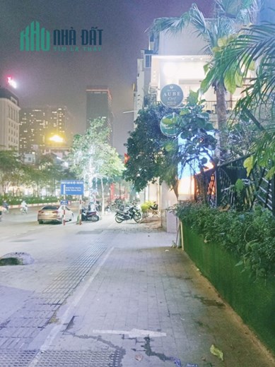 Bán nhà Liễu Giai, Ba Đình. 27mx5; giá 8 tỷ 8.