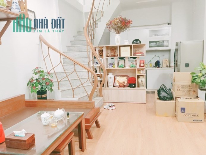 Bán nhà Liễu Giai, Ba Đình. 27mx5; giá 8 tỷ 8.