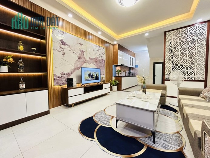 BÁN NHÀ GIẢNG VÕ, BA ĐÌNH, Ở NGAY, 32M2 4T MT5M, GIÁ 3.5 TỶ