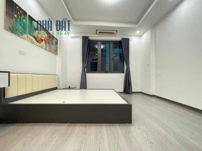 SIÊU PHẨM NHÀ PHỐ YÊN HÒA QUẬN CẦU GIẤY 5 TẦNG 3 P NGỦ MT:4M GIÁ:3.35 TỶ + FULL NỘI THẤT SANG SỊN