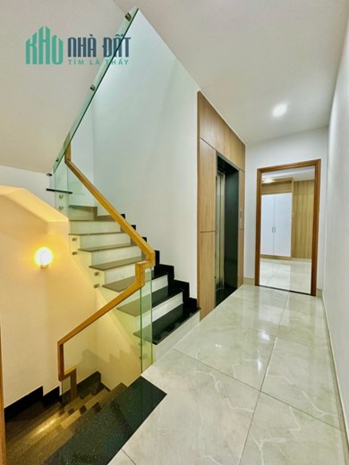 Bán nhà Hồ Biểu Chánh, Phú Nhuận, 6 tầng, THANG MÁY, 6PN, sân để Ô TÔ, 18 tỷ