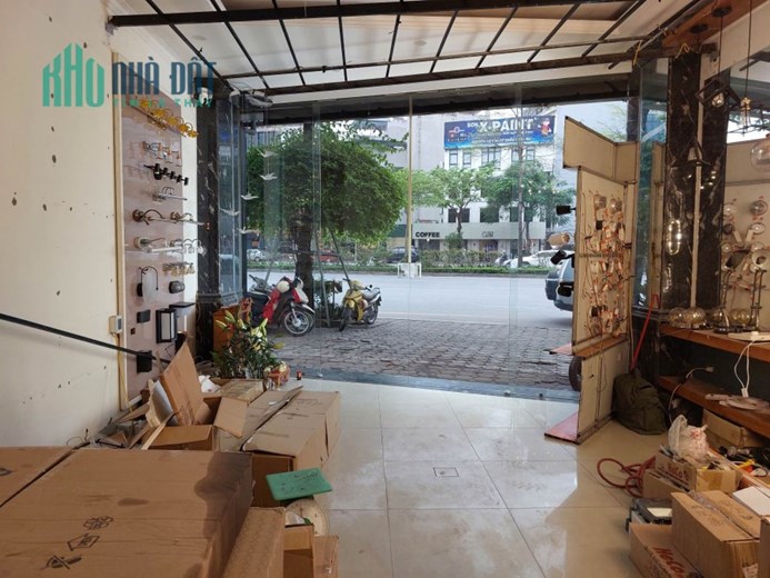 CHO THUÊ TÒA NHÀ VĂN PHÒNG, MẶT PHỐ VÕ CHÍ CÔNG, 45m2, 4T, 5m, 29tr CẦU GIẤY, KD.