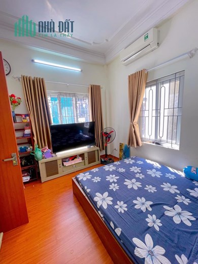 BÁN NHÀ PHỐ TRUNG LIỆT ĐỐNG ĐA HN. NHÀ ĐẸP 4 TẦNG, MẶT TIỀN 6M, GIÁ NHỈNH 100TR/M2