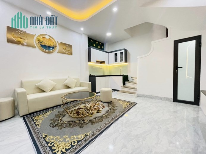 Nhà mới gần Nguyễn Khang, Cầu Giấy 28m 5T, ngõ thoáng, 3.35 tỷ