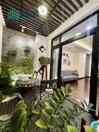 Hàng Hiếm ! Tòa R2 Royall city căn 3PN 2WC - 134m² giá 7.3 tỷ co slot oto